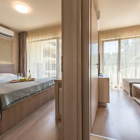 Golden Sands Apartment Apartamento